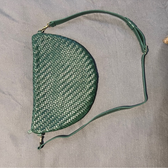 Clare V Grande Fanny Woven Evergreen - Picture 6 of 6